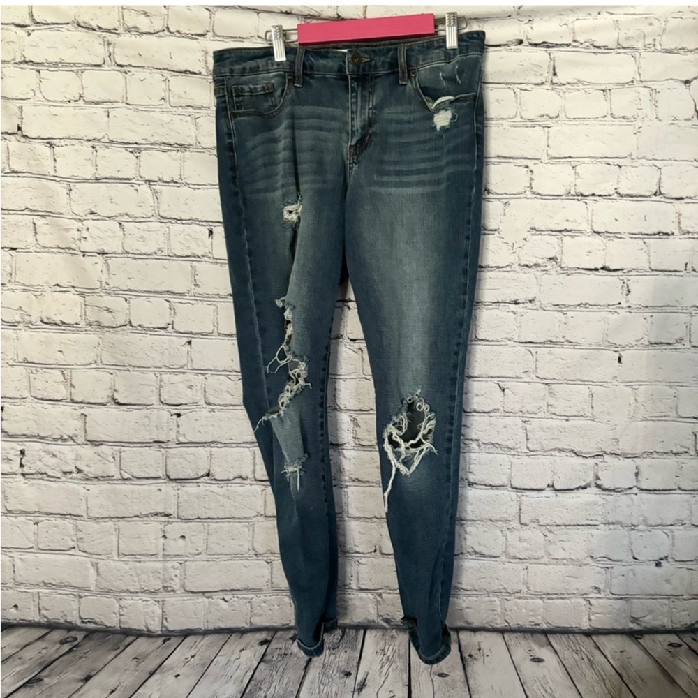 SOFIA VERGARA. boyfriend jeans. Size 8